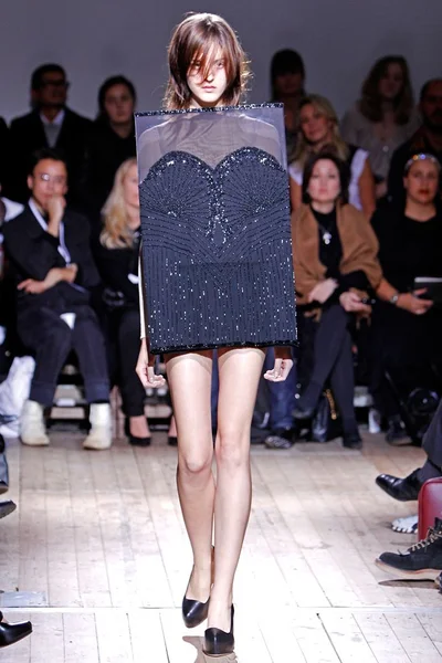 Look 23